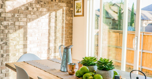 How to Choose the Perfect Potpourri for Your Home: Crisp Scents and Style Tips