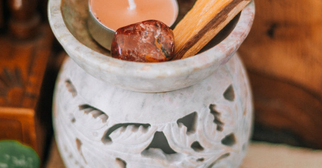 Room Spray or Wax Melts for Bathrooms: Which Keeps Things Fresher?