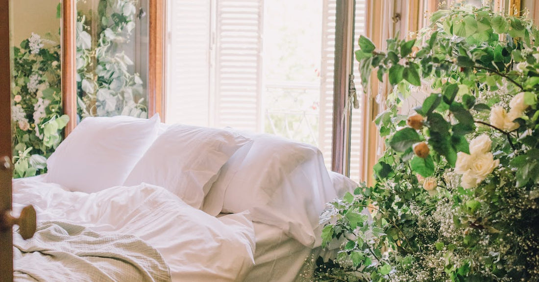 5 Simple Ways to Breathe New Life into Your Bedroom with Clean, Crisp Scents